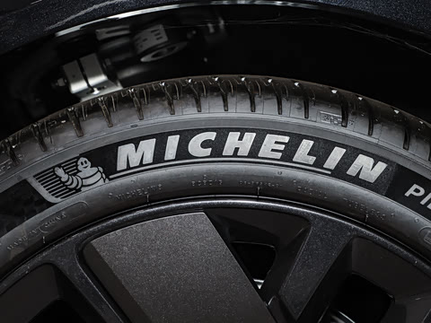 2025�� Pro ���ܻ��°�