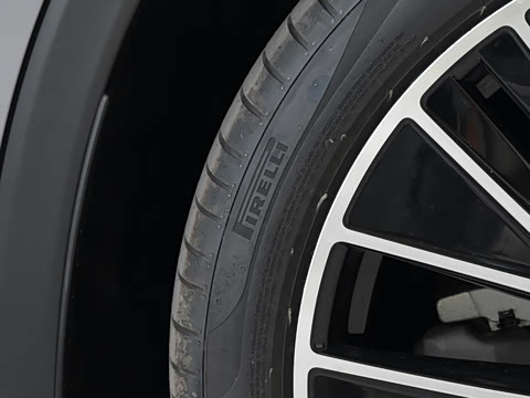 2026�� ����� 400 L 4MATIC