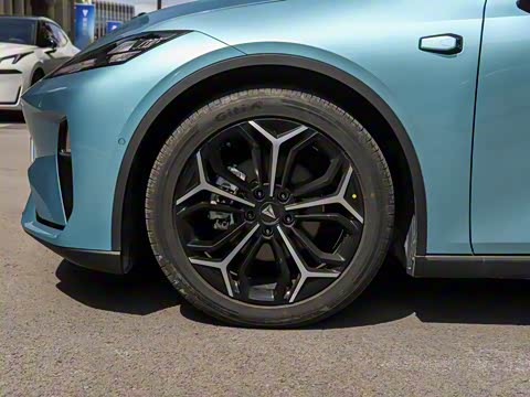 2026�� 240Ultra��ΪǬ��ADS SE��