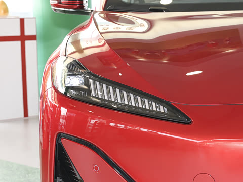 2025�� 550��