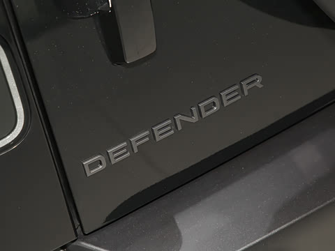 2026�� 110 3.0T P400 X-Dynamic HSE