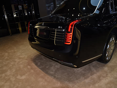 2026�� 4.0T V8 ��ϼ���ư�