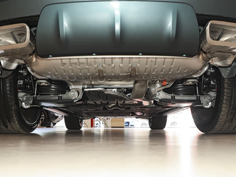 2025�� 400PS Dynamic SE