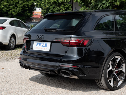2026��  RS4 Avant �����