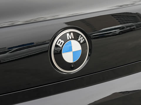 2026�� �Ŀ� 740Li ������ M�˶���װ