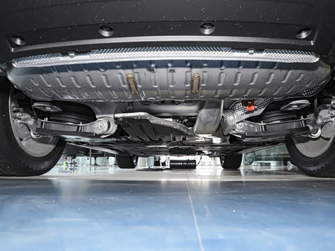 2025�� 3.0 L6 360PS ʢ����