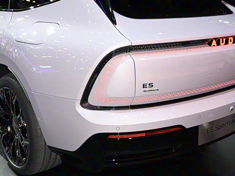 2026�� �ն�����quattro��