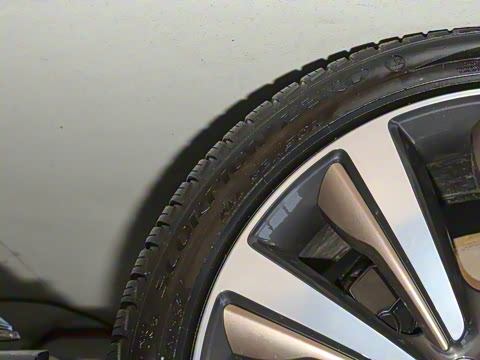 2024�� 4.4 V8 SV���ٴ����ӳ��� 4��