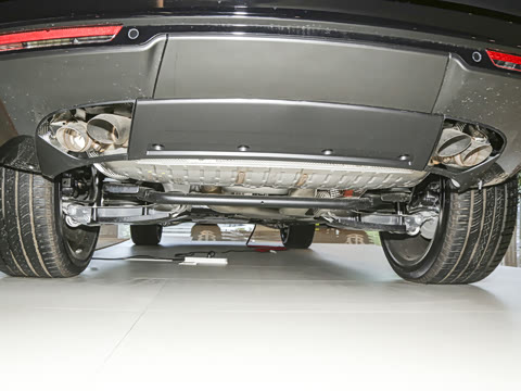 2024�� 4.4 V8 SV���ٴ����ӳ��� 4��