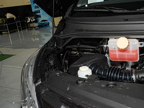 2027�� 2.0L ������ 7��