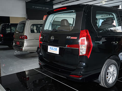 2027�� 2.0L ������ 7��