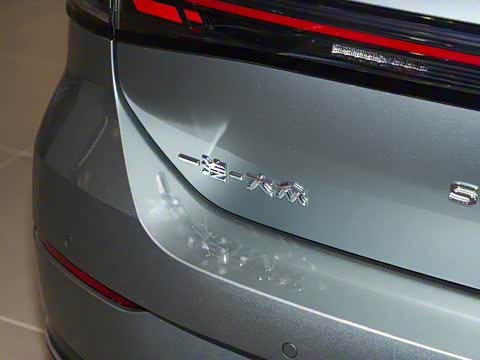 2026�� L 300TSI DSG ��Ӣ��