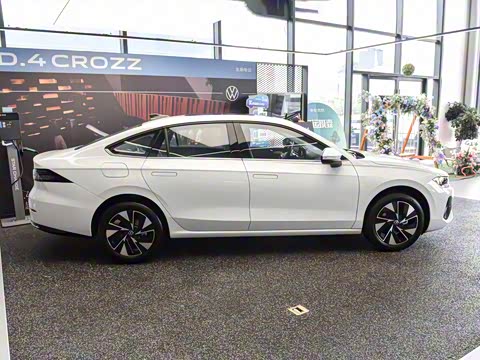 2026�� L 300TSI DSG ��Ӣ��