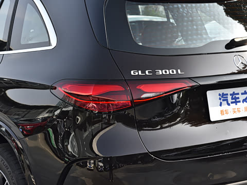 2026�� GLC 300 L 4MATIC ������ 5��