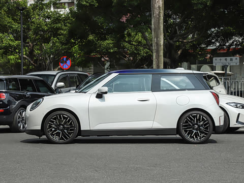 2026�� 463km COOPER SE ������