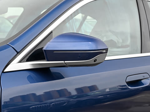 2026�� �Ŀ� 530Li ������ M�˶���װ