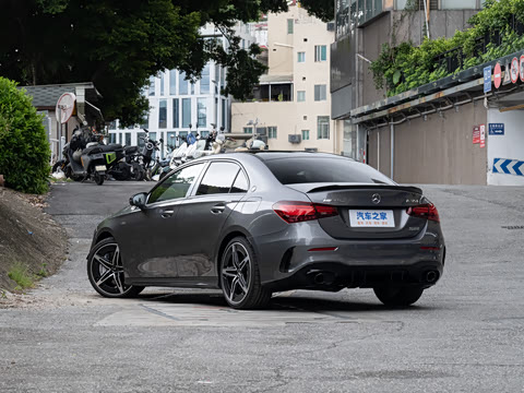 2026�� AMG A 35 L 4MATIC