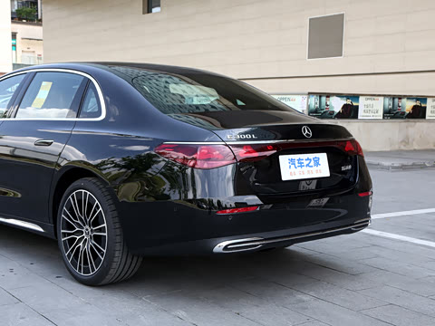 2026�� �Ŀ� E 300 L �����
