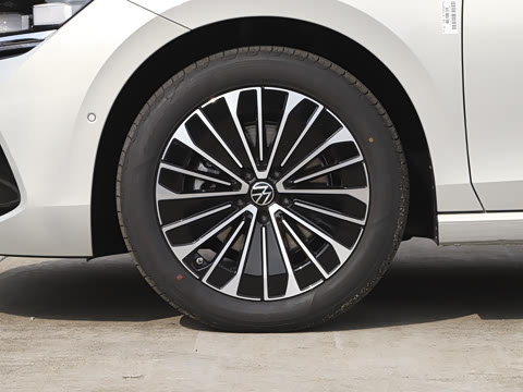 2026�� 380TSI DSG���������