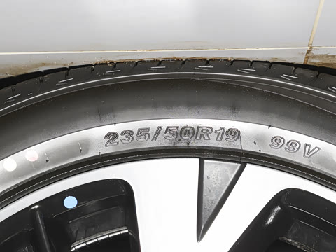 2026�� DM-i 220KM׿Խ��