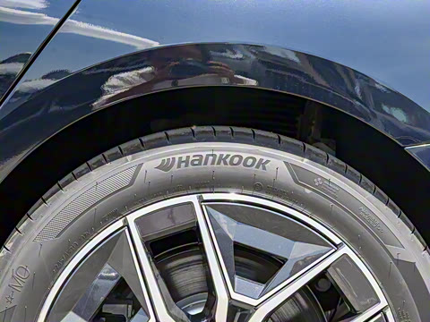 2026�� eDrive 35L M�˶���װ