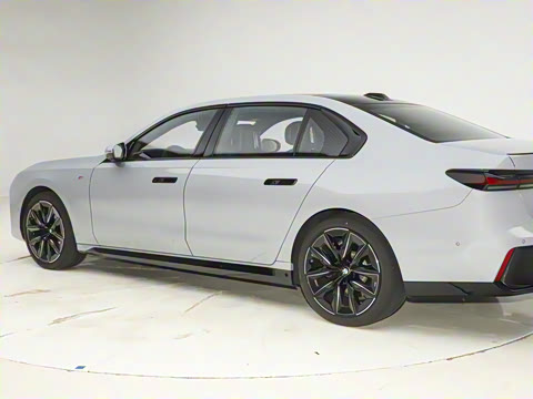 2023�� 740Li ������ M�˶���װ