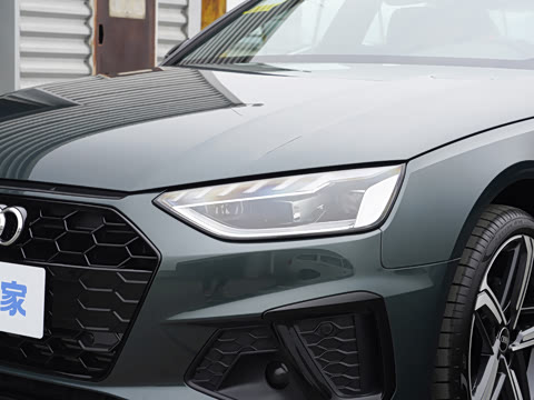 2026�� 200���������� 40 TFSI ����������