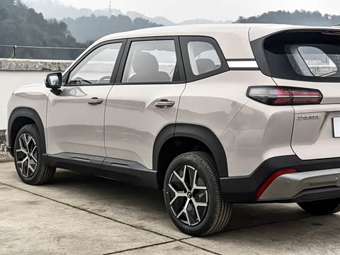 2026�� 1.5T 6MT ������ 