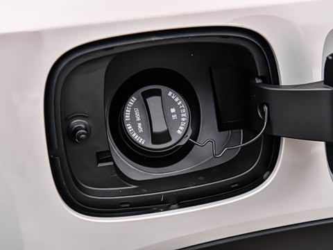 2026�� 1.5T 6MT ������ 