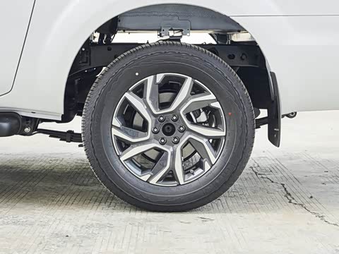 2025�� 2.0T �Զ�����������