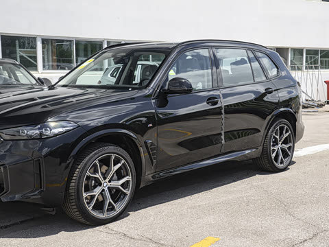 2025�� xDrive 30Li ������M�˶���ҹ��װ