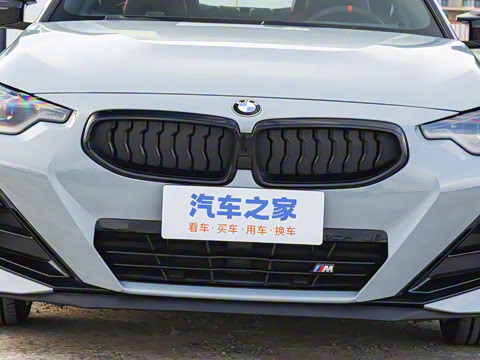 2025�� M240i xDrive