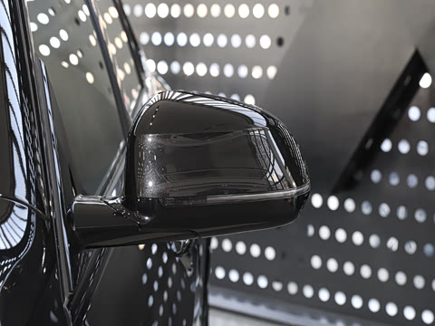 2026�� �Ŀ� xDrive 40Li M�˶���ҹ��װ