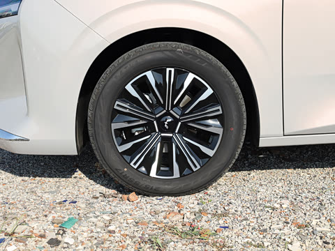 2025�� 1.5T CVT ��Ӣ��