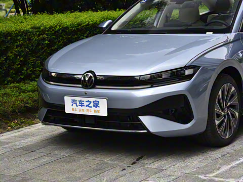 2026�� L 300TSI DSG ������