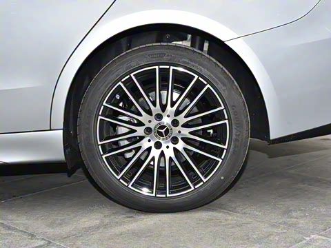 2026�� C 260 L �˶���