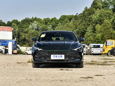 2026�� 2.0T 405 AT������