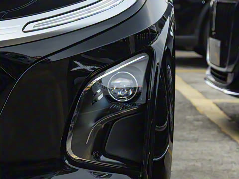 2025�� 610km PLUS