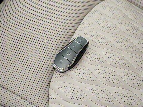 2025�� EV �Ǽݰ� 635KM�����״��콢��