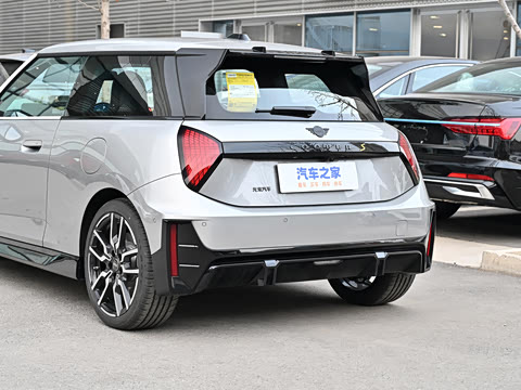 2026�� 463km COOPER SE ������