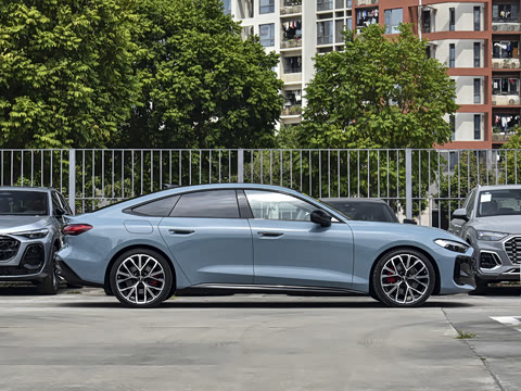 2026�� TFSI quattro 200kW �콢��