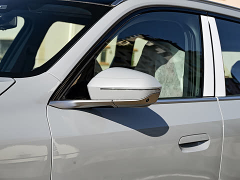 2025�� �Ŀ� xDrive25L ������װ