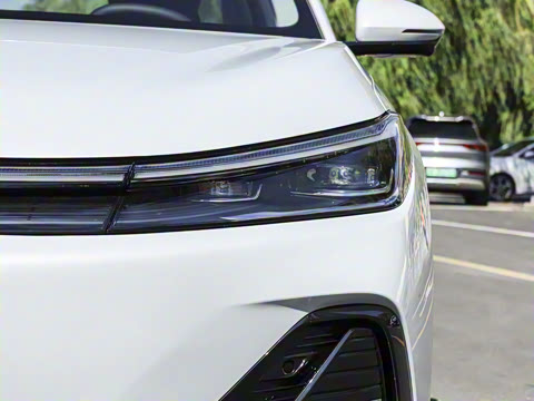 2025�� EM-i 70km ������