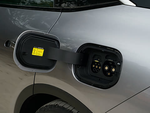 2025�� �Ŀ� 668MAX���а� 200kW