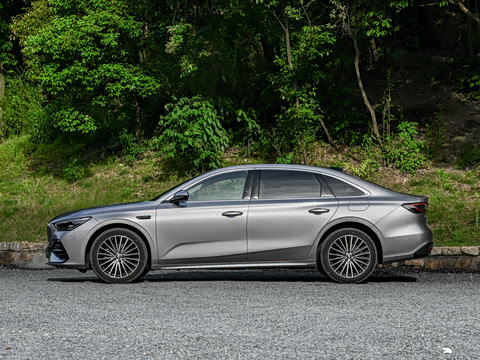 2026�� 220km ������ҫ��