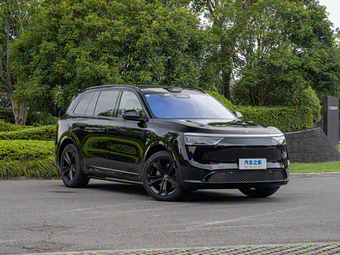 2025�� ���� Ultra ����������