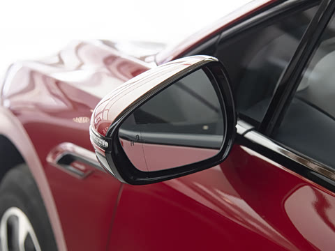 2025�� 750��