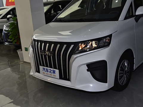 2025�� 2.0L CNG��Ӣ�� 9��