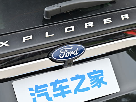 2027�� 2.3T EcoBoost ��������plus�� 7��