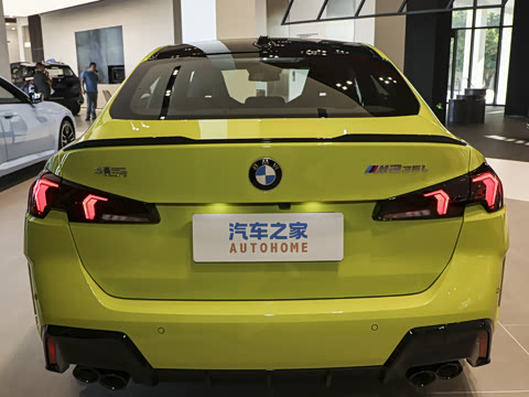 2026�� M235L